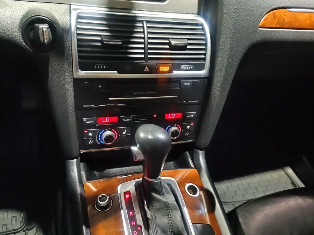 2010 Audi Q7 quattro 4dr 3.6L Premium Plus Clean AutoCheck Florida SUV - 22981031 - 37