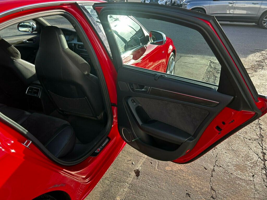 2010 Audi S4 LocalTrade/Prestige/6-SpeedManual/OneOwner/Heated&CooledSeats - 22962477 - 16