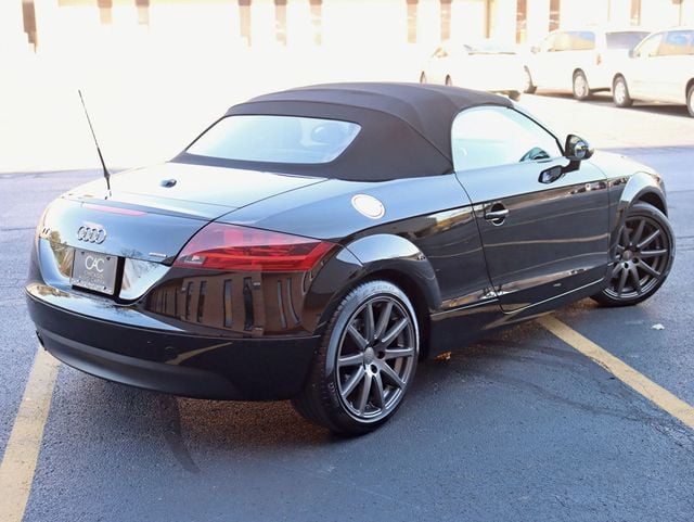 2010 Audi TT Roadster 2dr Roadster S tronic quattro 2.0T Prestige - 22665597 - 4