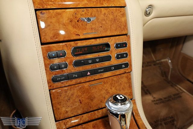 2010 Bentley Azure 2dr Convertible T - 23058282 - 26