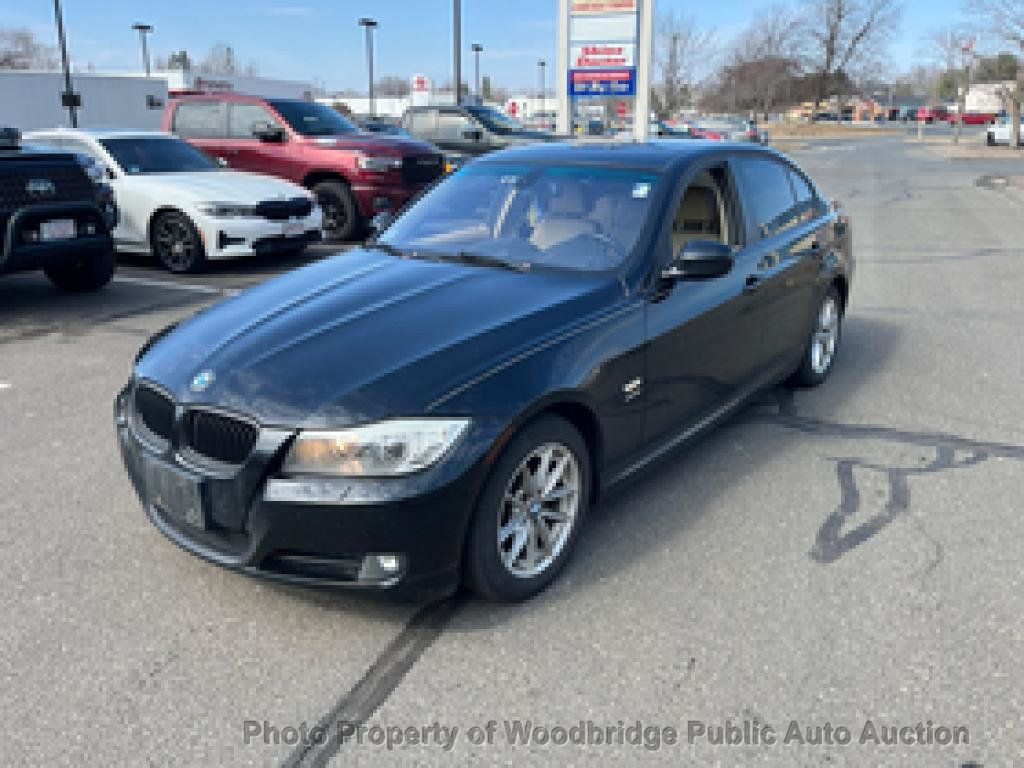 2010 BMW 3 Series 328i xDrive - 22999485 | Video 1