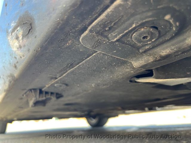 2010 BMW 3 Series 328i xDrive - 22999485 - 17