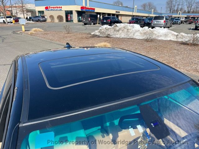 2010 BMW 3 Series 328i xDrive - 22999485 - 5