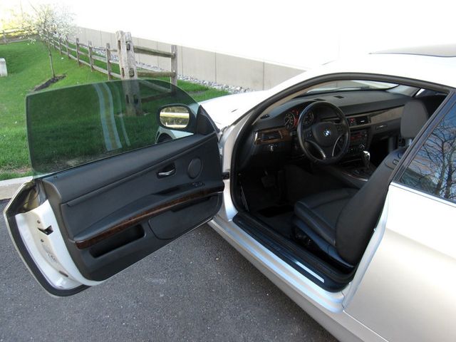 2010 BMW 3 Series 328i xDrive - 23012059 - 15