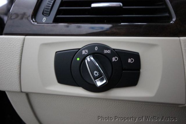 2010 BMW 3 Series 328i xDrive - 22965256 - 13