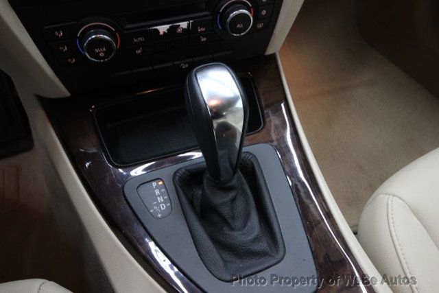 2010 BMW 3 Series 328i xDrive - 22965256 - 18