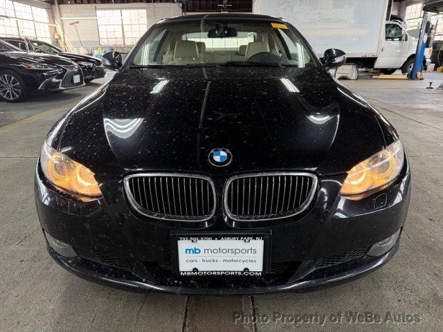2010 BMW 3 Series 328i xDrive - 22965256 - 4