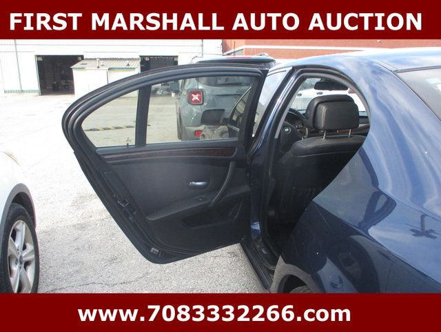 2010 BMW 5 Series 528i xDrive - 22927566 - 4