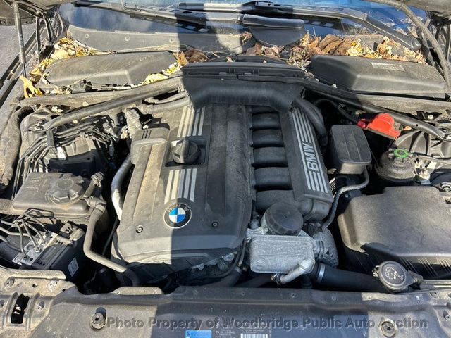 2010 BMW 5 Series 528i xDrive - 22953034 - 18