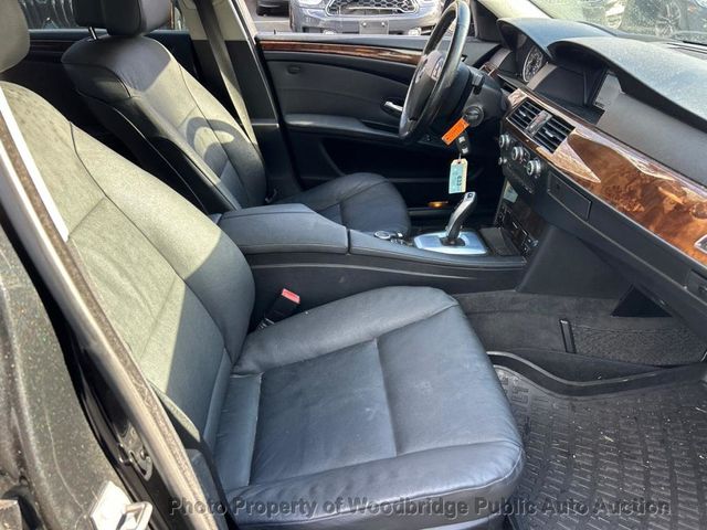 2010 BMW 5 Series 528i xDrive - 22953034 - 8