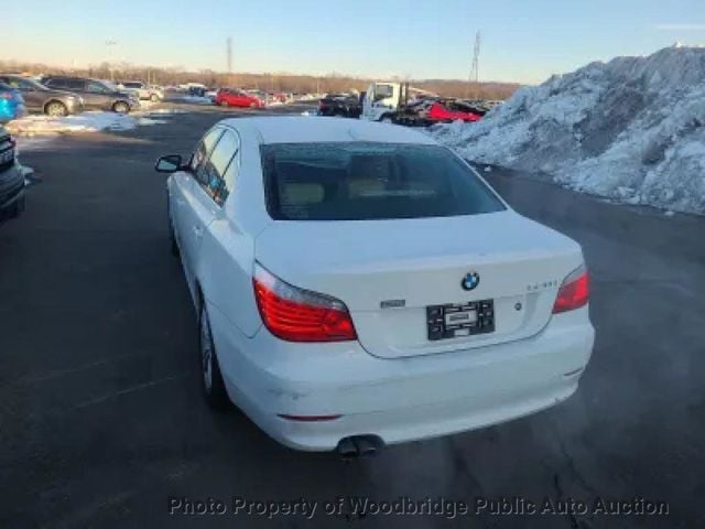 2010 BMW 5 Series 528i xDrive - 22988644 - 1
