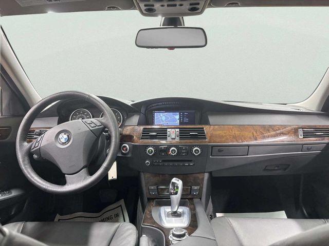 2010 BMW 5 Series 528i xDrive - 22996137 - 22