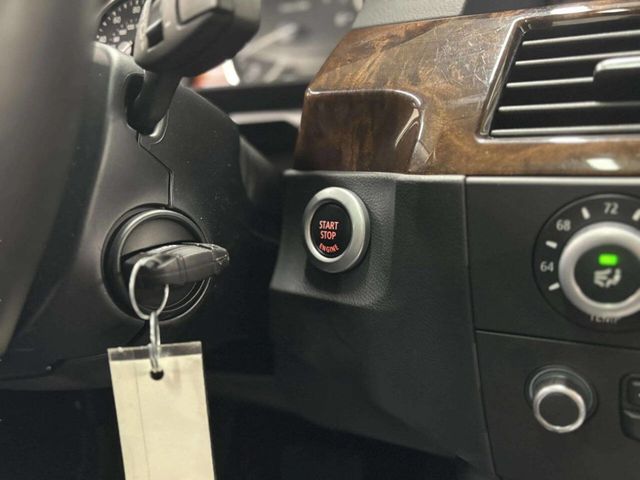 2010 BMW 5 Series 528i xDrive - 22996137 - 23