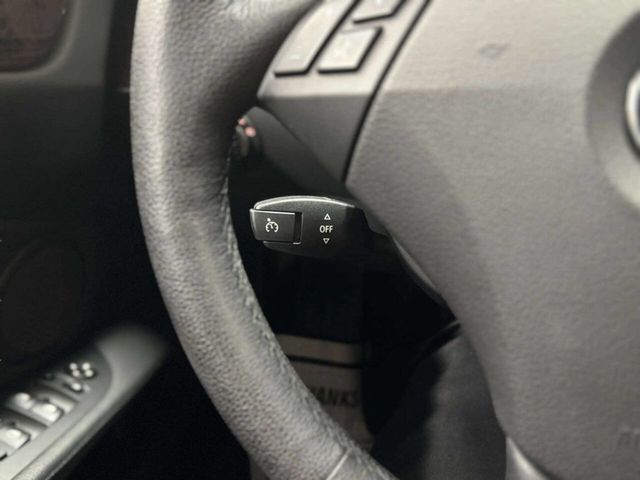 2010 BMW 5 Series 528i xDrive - 22996137 - 34