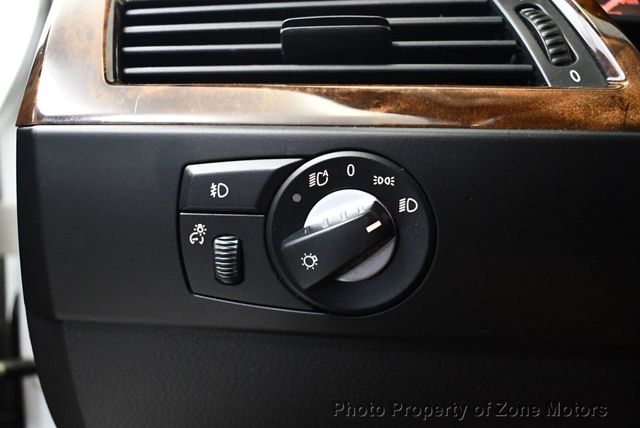 2010 BMW 5 Series 535i xDrive - 22955861 - 30