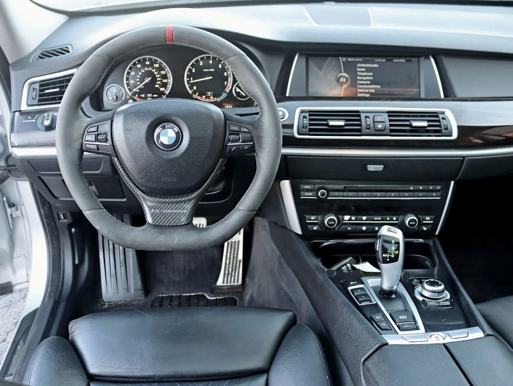 2010 BMW 5 Series Gran Turismo 550i xDrive Gran Turismo - 22188515 - 11