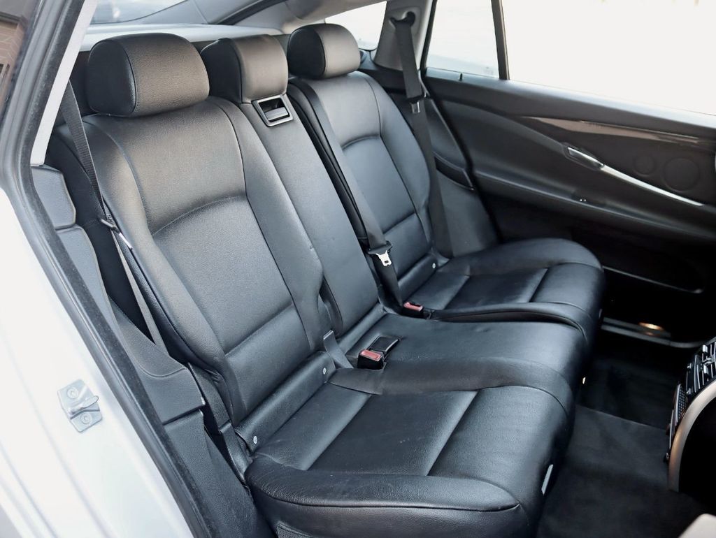 2010 BMW 5 Series Gran Turismo 550i xDrive Gran Turismo - 22188515 - 26