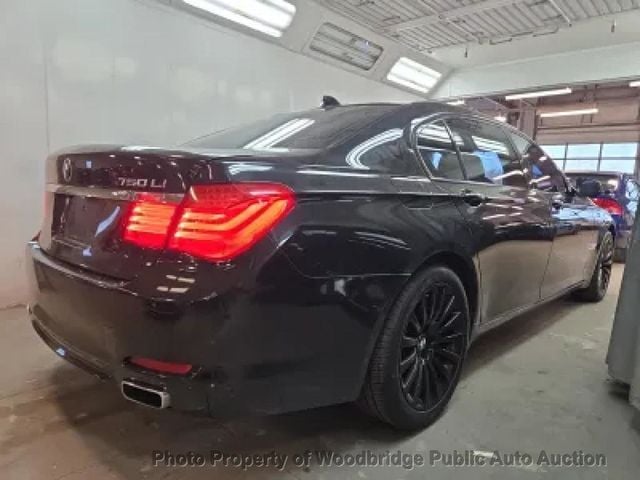 2010 BMW 7 Series 750Li xDrive - 22989704 - 3