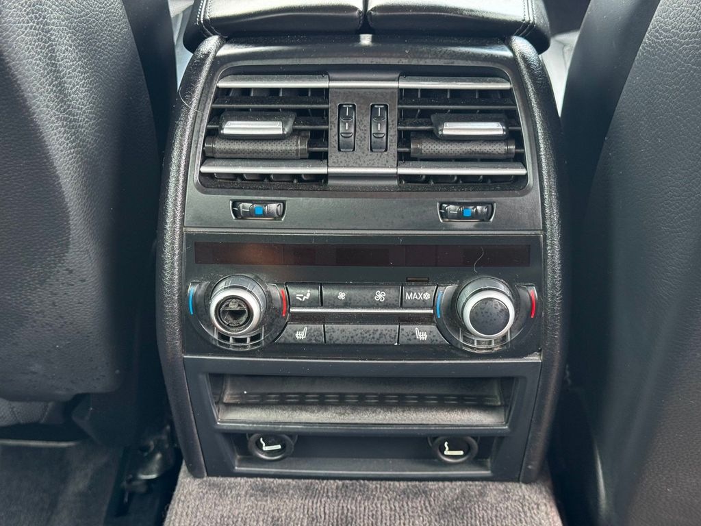 2010 BMW 7 Series 750Li xDrive - 23031359 - 24