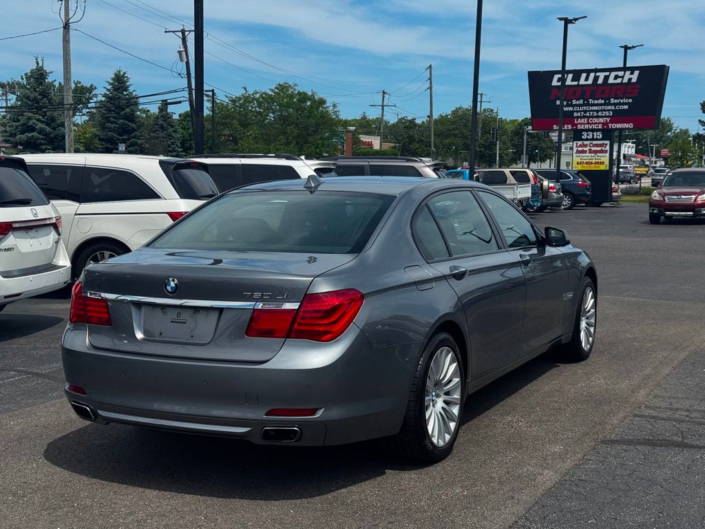 2010 BMW 7 Series 750Li xDrive - 23031359 - 4