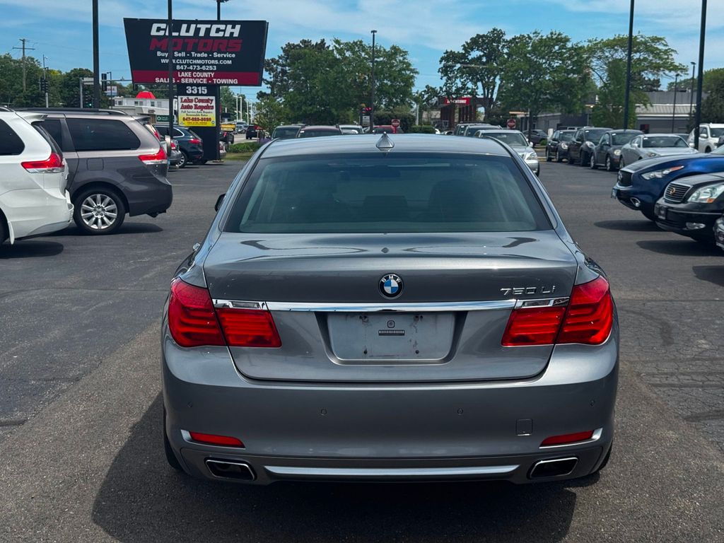 2010 BMW 7 Series 750Li xDrive - 23031359 - 5