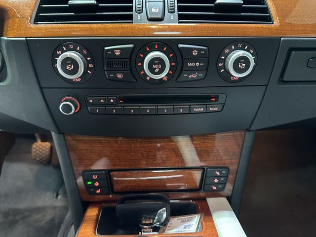 2010 BMW M5 Base Trim - 23010532 - 31