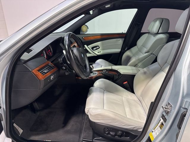 2010 BMW M5 Base Trim - 23010532 - 40