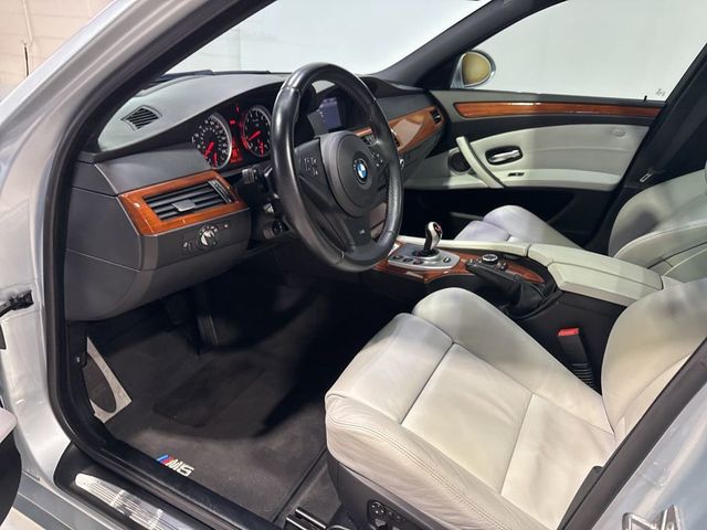 2010 BMW M5 Base Trim - 23010532 - 42