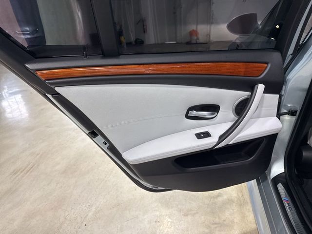 2010 BMW M5 Base Trim - 23010532 - 53