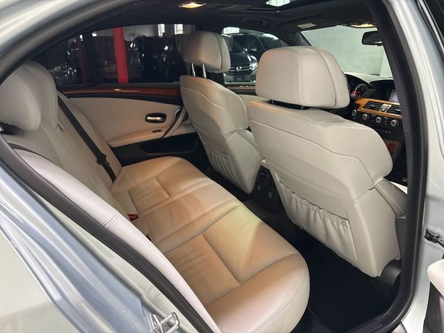 2010 BMW M5 Base Trim - 23010532 - 57