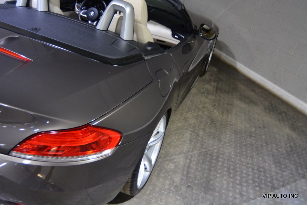 2010 BMW Z4 Roadster sDrive35i - 22884346 - 13