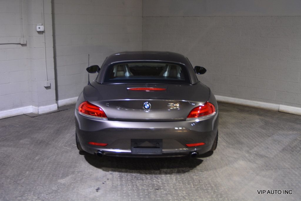 2010 BMW Z4 Roadster sDrive35i - 22884346 - 15