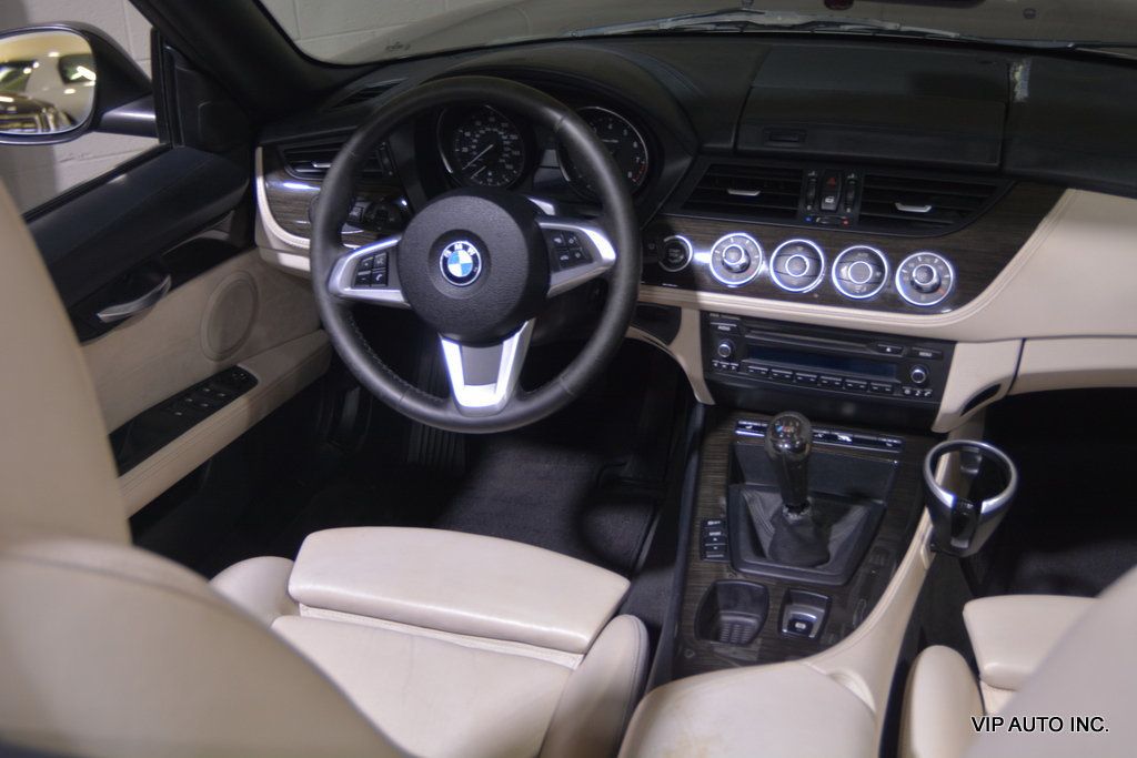 2010 BMW Z4 Roadster sDrive35i - 22884346 - 20