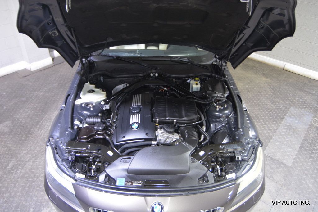 2010 BMW Z4 Roadster sDrive35i - 22884346 - 30