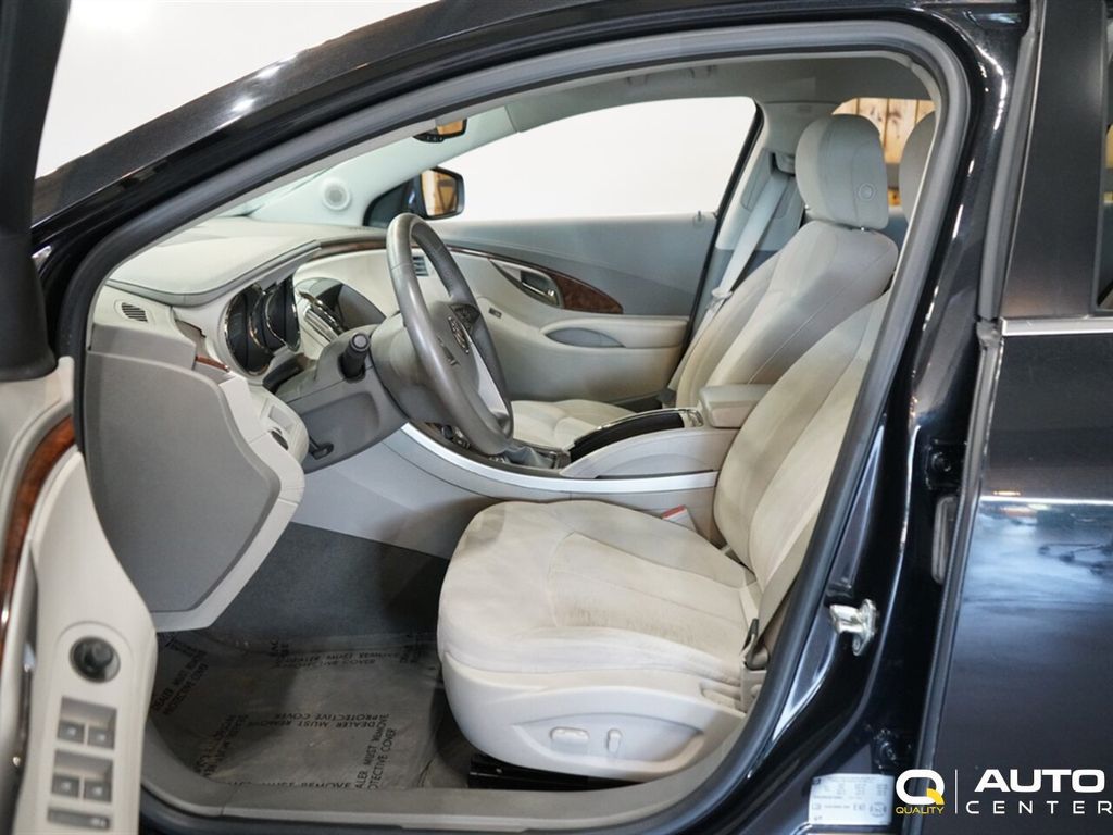 2010 Buick Allure CX - 23022845 - 9