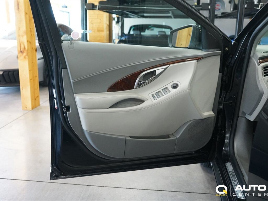 2010 Buick Allure CX - 23022845 - 7