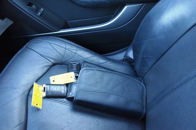 2010 Cadillac CTS Sedan 4dr Sedan 3.6L Premium AWD - 22975205 - 38