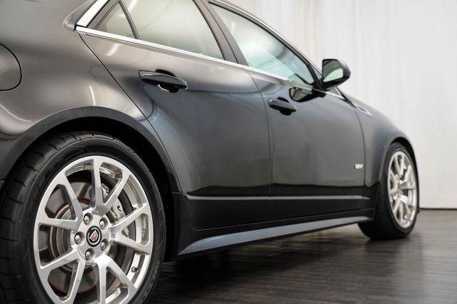 2010 Cadillac CTS-V 4dr Sedan - 23036922 - 32