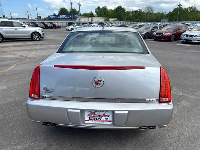 2010 Cadillac DTS 4dr Sedan w/1SA - 23014609 - 4