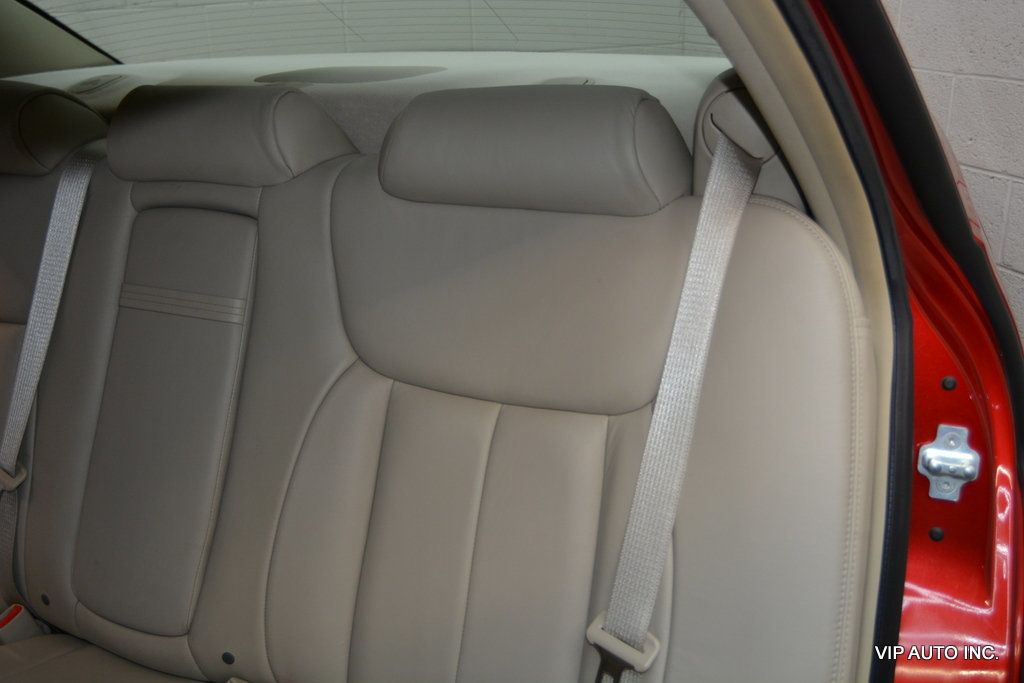 2010 Cadillac DTS 4dr Sedan w/1SA - 22977736 - 22