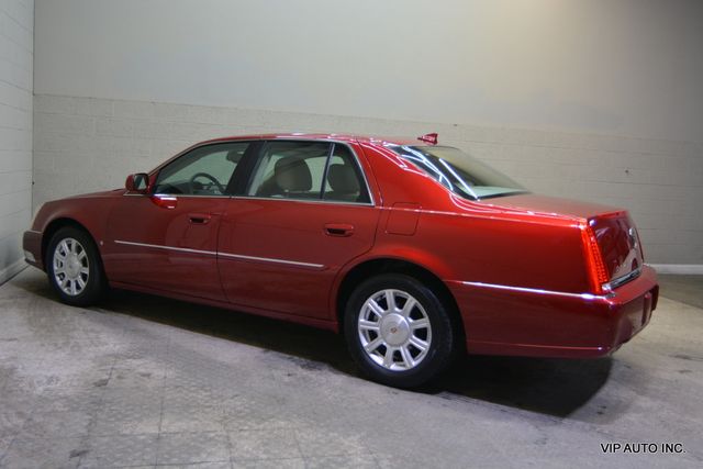 2010 Cadillac DTS 4dr Sedan w/1SA - 22977736 - 30