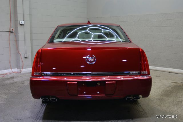 2010 Cadillac DTS 4dr Sedan w/1SA - 22977736 - 35