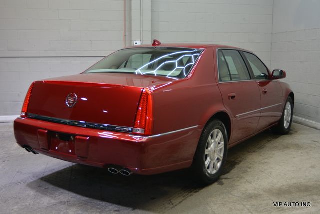 2010 Cadillac DTS 4dr Sedan w/1SA - 22977736 - 3