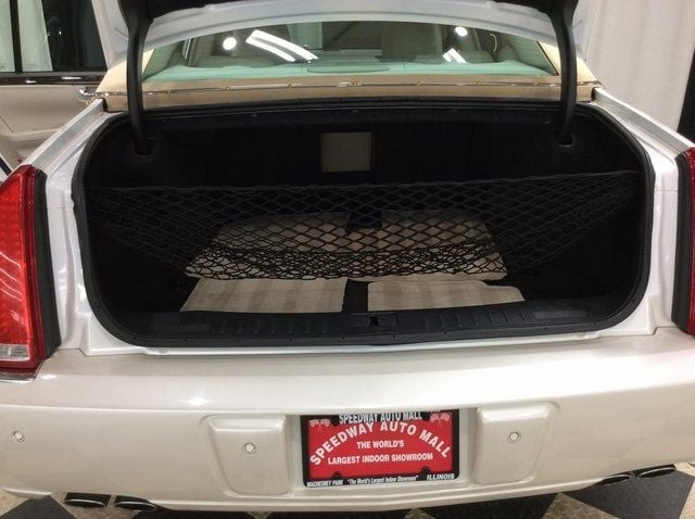 2010 Cadillac DTS Luxury photo 25