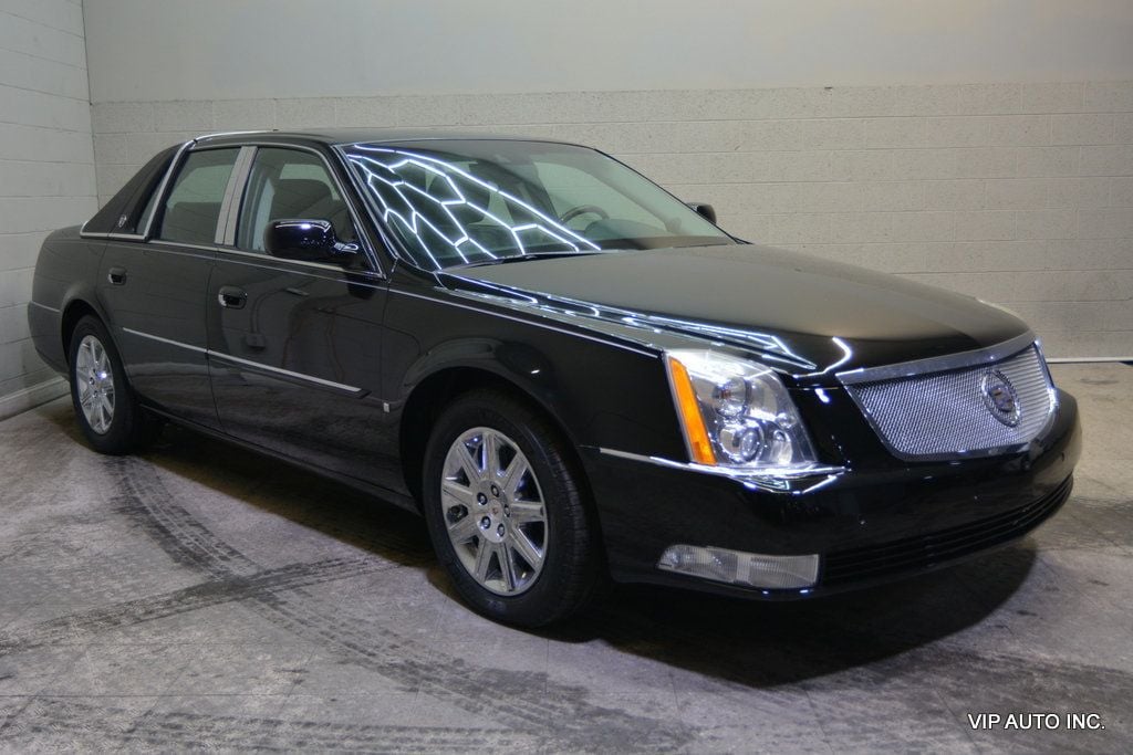 2010 Cadillac DTS 4dr Sedan w/1SD - 22973882 | Video 1