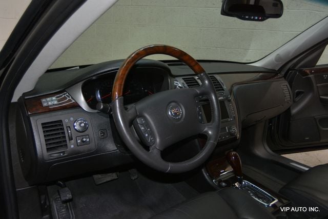 2010 Cadillac DTS 4dr Sedan w/1SD - 22973882 - 10