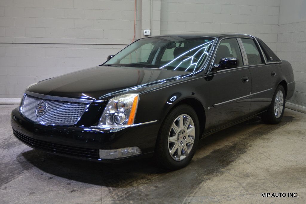 2010 Cadillac DTS 4dr Sedan w/1SD - 22973882 - 1