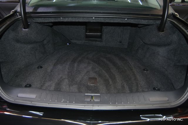 2010 Cadillac DTS 4dr Sedan w/1SD - 22973882 - 32