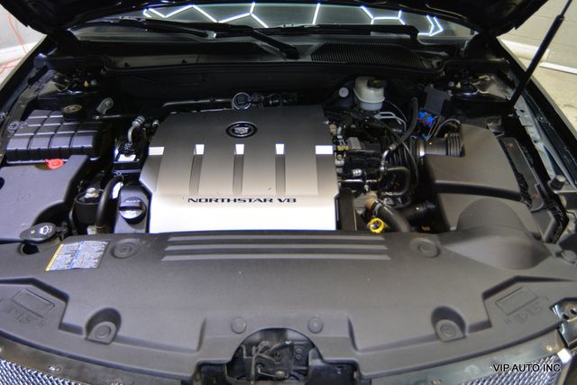 2010 Cadillac DTS 4dr Sedan w/1SD - 22973882 - 33