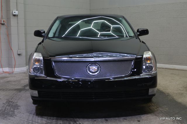 2010 Cadillac DTS 4dr Sedan w/1SD - 22973882 - 34